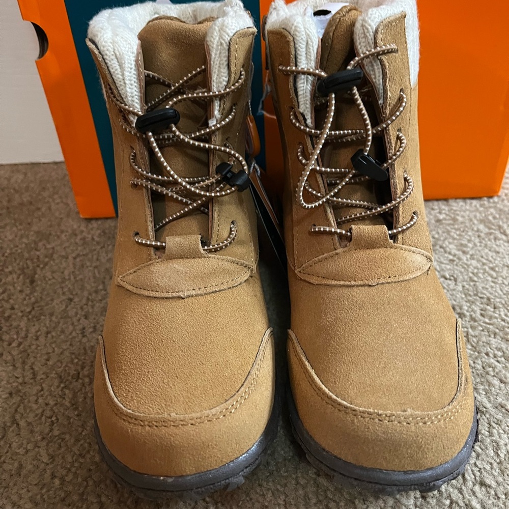 Sporto/BOHO NWT Suede Ankle Boots Camel color and Cream Knit Cuffs size 6.5 - Picture 2 of 10